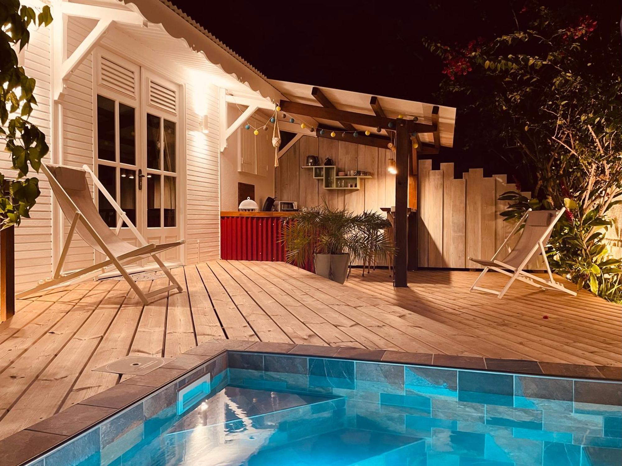 Les Coulirooms - Suite Avec Jacuzzi Et Grande Terrasse Sainte-Anne (Grande-Terre) Exterior foto