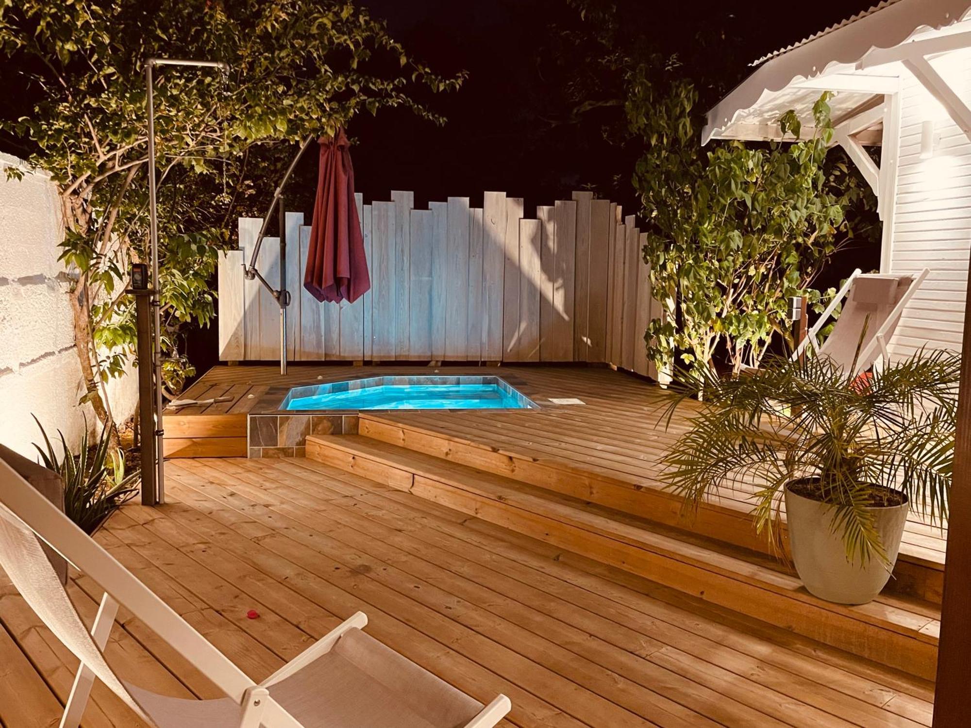 Les Coulirooms - Suite Avec Jacuzzi Et Grande Terrasse Sainte-Anne (Grande-Terre) Exterior foto