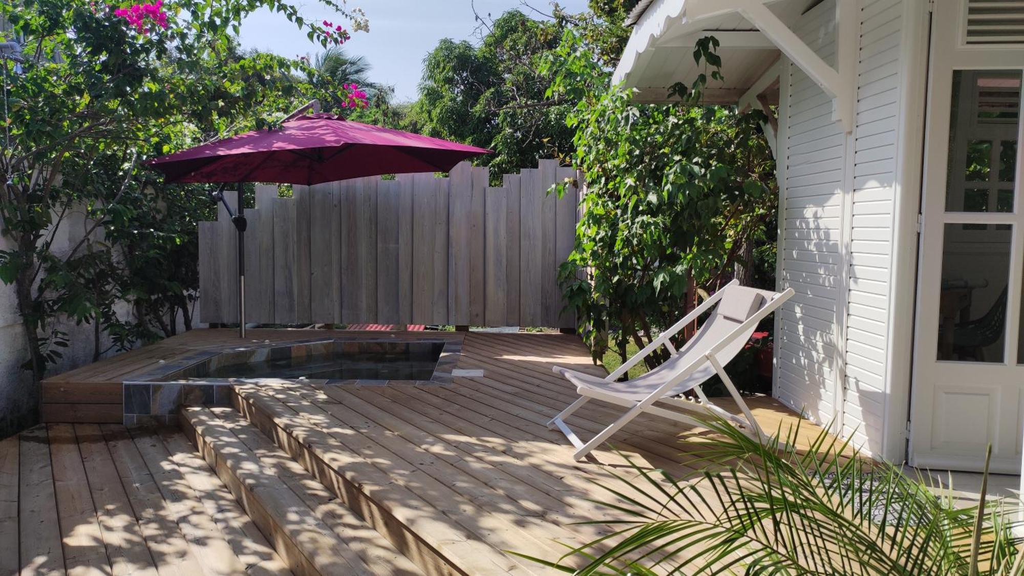 Les Coulirooms - Suite Avec Jacuzzi Et Grande Terrasse Sainte-Anne (Grande-Terre) Exterior foto