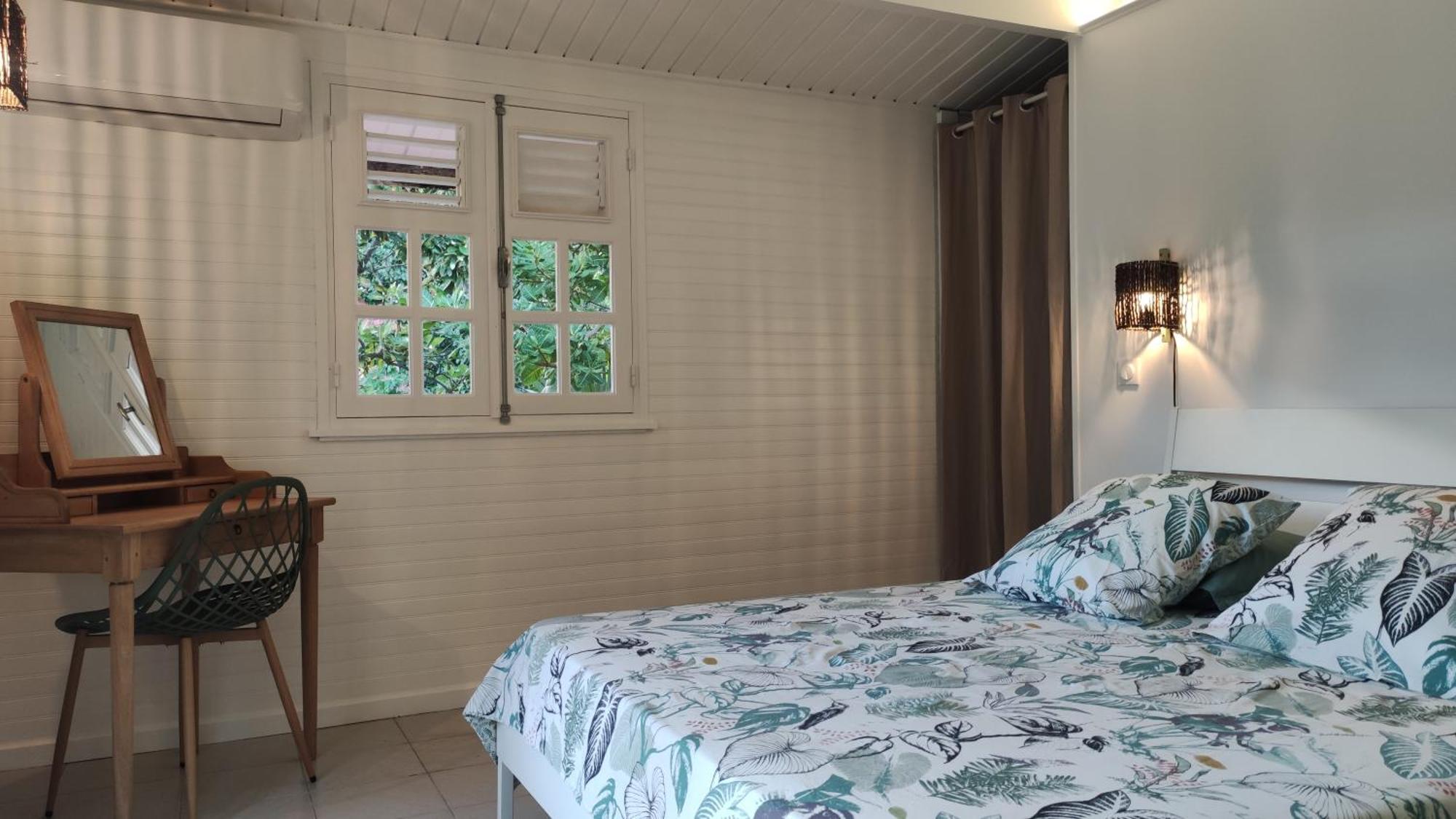 Les Coulirooms - Suite Avec Jacuzzi Et Grande Terrasse Sainte-Anne (Grande-Terre) Exterior foto